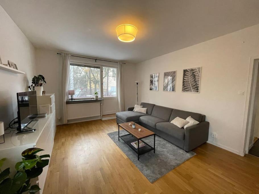 Stockholm Apartment, Hammarbyhojden Екстериор снимка