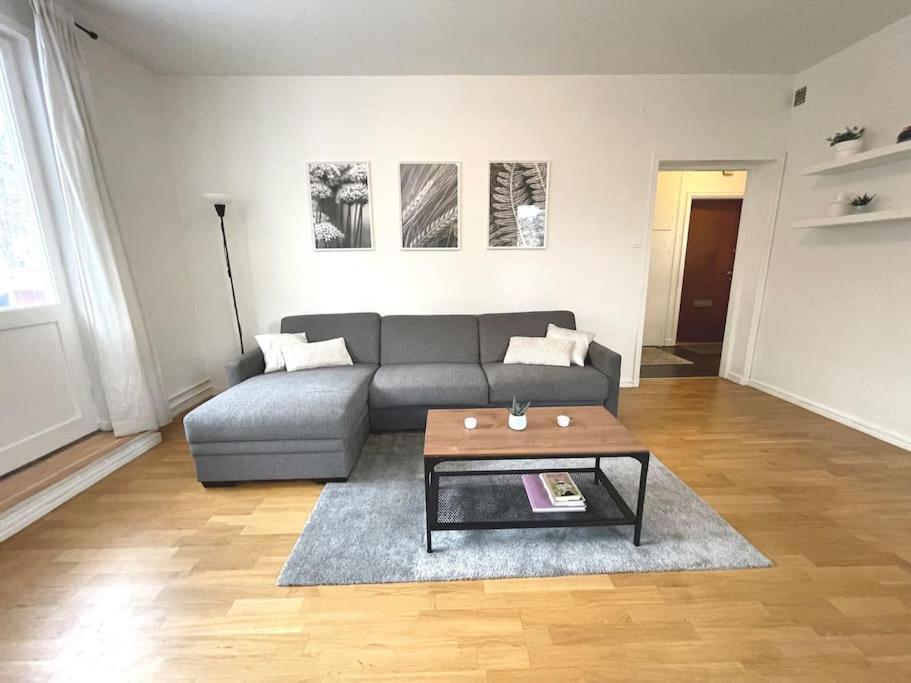 Stockholm Apartment, Hammarbyhojden Екстериор снимка